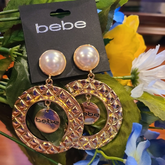 Bebe Dangling Pearl/Gold Fashion Earrings - Picture 4 of 5
